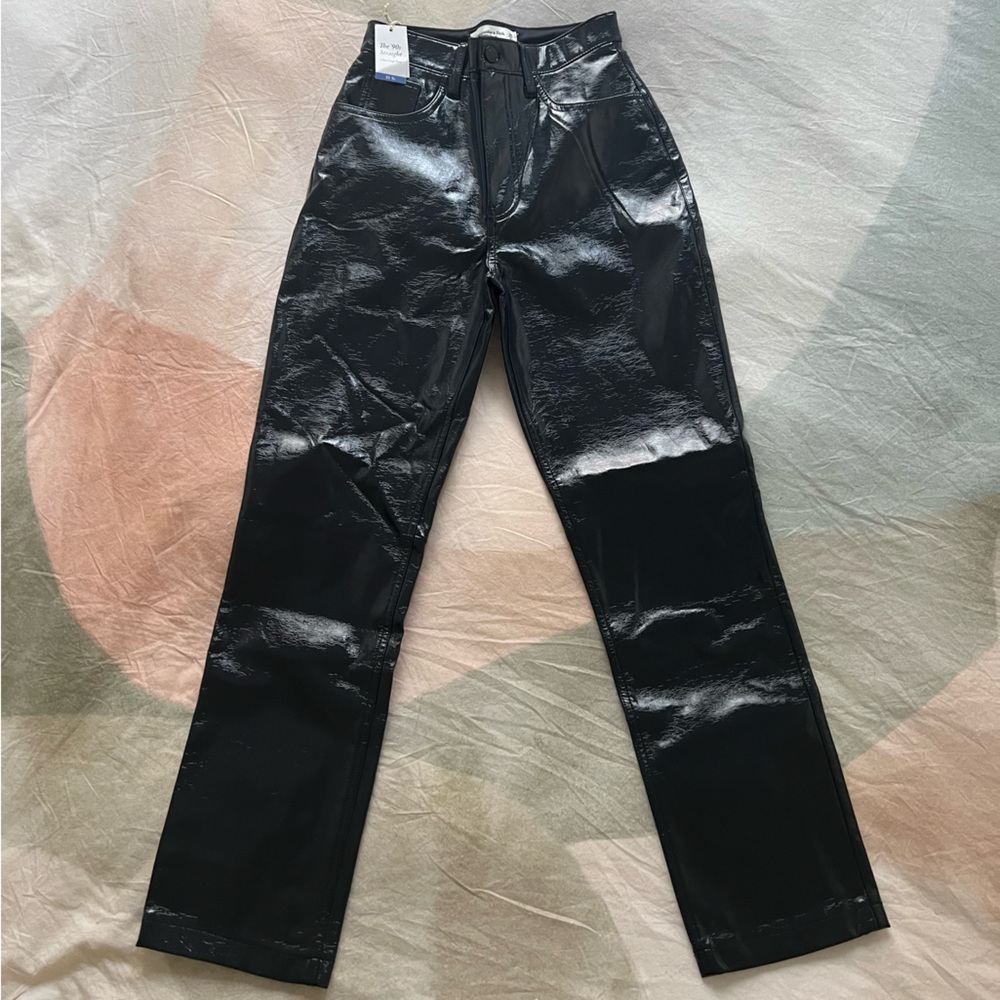Abercrombie vegan patent leather 90s straight pant in Navy